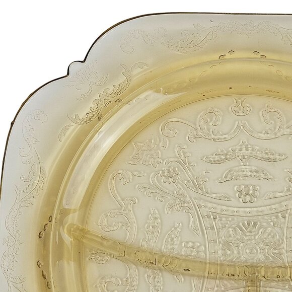 Vintage Federal Glass Amber Madrid Pattern Depression Divided Plates Set Of 2 - Picture 5 of 7
